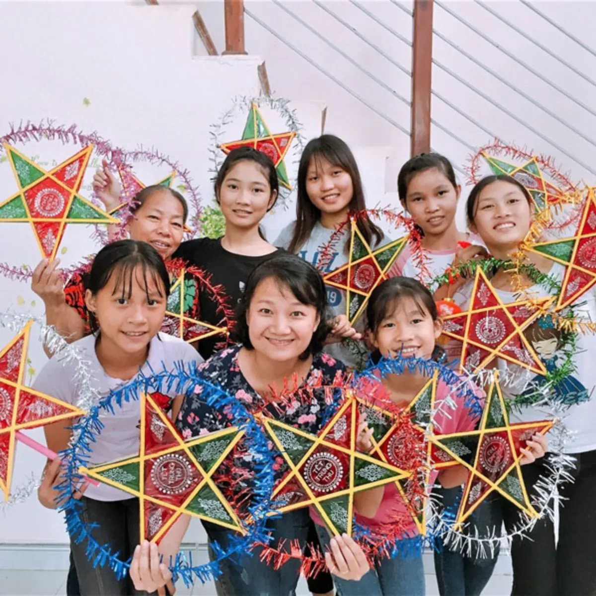 Cách Làm Lồng Đèn Ngôi Sao Trung Thu Tại Nhà 2026